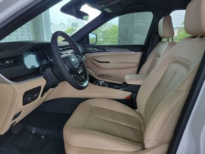 2026 Jeep Grand Cherokee — photo 17 view