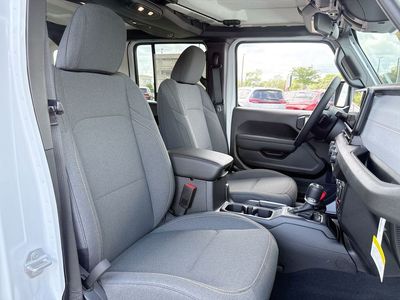 2026 Jeep Wrangler - Photo 26