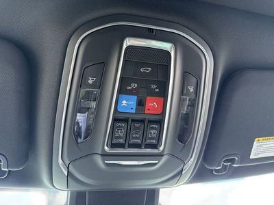 2026 Jeep Cherokee - Photo 15