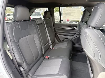 2026 Jeep Grand Cherokee - Photo 23
