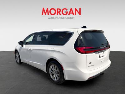 2026 Chrysler Pacifica - Photo 4