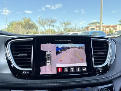 2026 Chrysler Pacifica - Photo 24