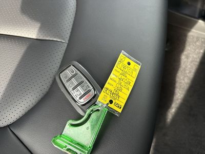 2026 Chrysler Pacifica — photo 32 view