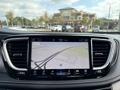 2026 Chrysler Pacifica — photo 23 view