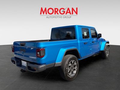 2026 Jeep Gladiator - Photo 3