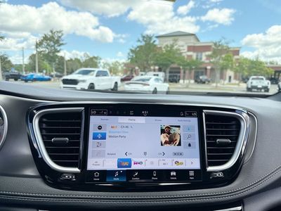 2026 Chrysler Pacifica — photo 20 view