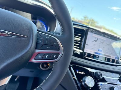 2026 Chrysler Pacifica - Photo 15