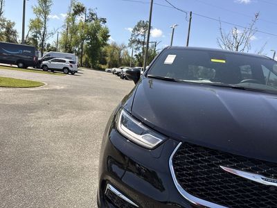 2026 Chrysler Pacifica - Photo 9
