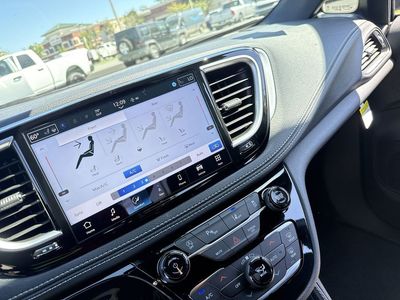 2026 Chrysler Pacifica - Photo 19