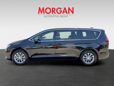 2026 Chrysler Pacifica - Photo 6