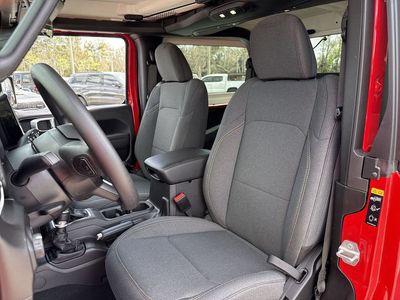 2026 Jeep Wrangler - Photo 10