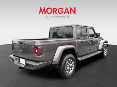 2026 Jeep Gladiator - Photo 3