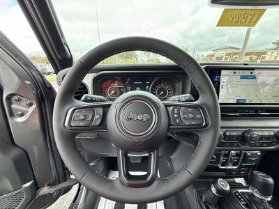 2026 Jeep Gladiator - Photo 13