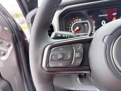 2026 Jeep Gladiator - Photo 14