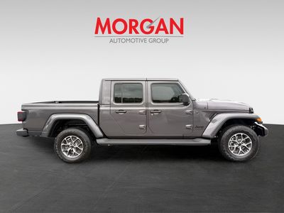 2026 Jeep Gladiator - Photo 2