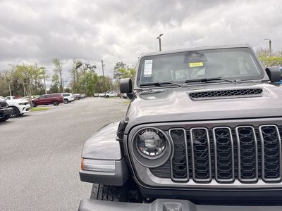 2026 Jeep Gladiator - Photo 9