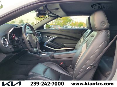 2019 Chevrolet Camaro - Photo 13