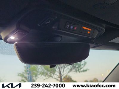 2019 Chevrolet Camaro - Photo 21