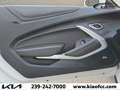 2019 Chevrolet Camaro - Photo 14