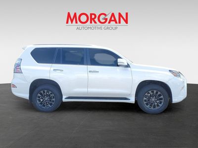 2020 Lexus GX - Photo 3