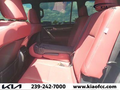 2020 Lexus GX - Photo 10