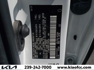 2020 Lexus GX - Photo 32