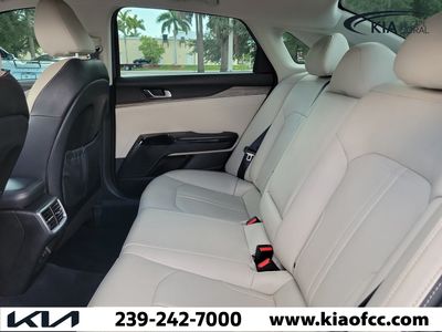 2021 Kia K5 - Photo 14