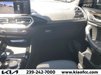2025 BMW X4 - Photo 16