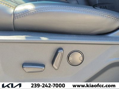 2025 Ford Expedition - Photo 30