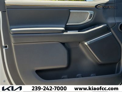2025 Ford Expedition - Photo 32
