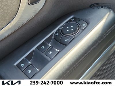 2025 Ford Expedition - Photo 31
