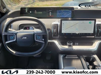 2025 Ford Expedition - Photo 25