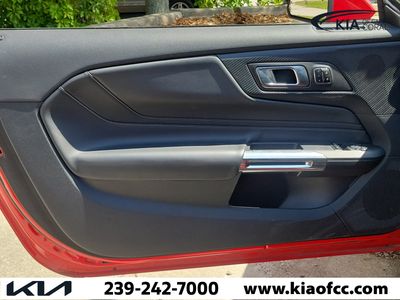 2024 Ford Mustang - Photo 17