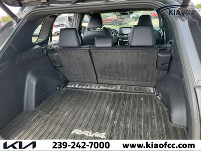 2020 Toyota RAV4 - Photo 11
