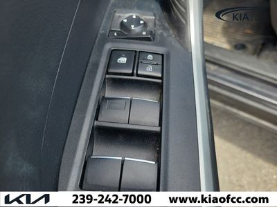 2020 Toyota RAV4 - Photo 22