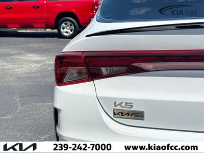 2023 Kia K5 - Photo 10