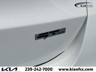 2023 Kia K5 - Photo 11