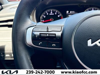 2023 Kia K5 - Photo 34