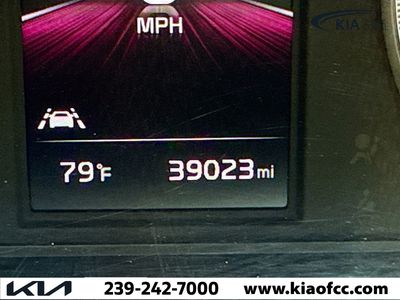 2023 Kia K5 - Photo 38