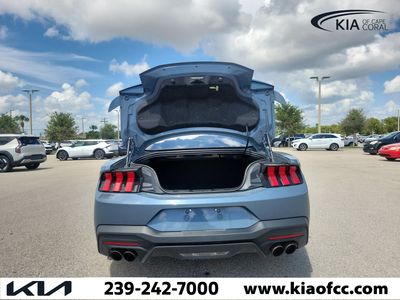 2025 Ford Mustang - Photo 30