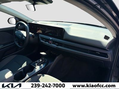 2025 Kia K4 - Photo 13