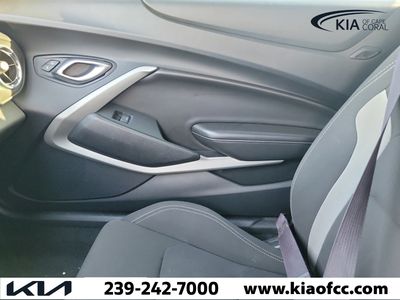2017 Chevrolet Camaro - Photo 21