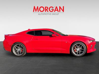 2017 Chevrolet Camaro - Photo 2