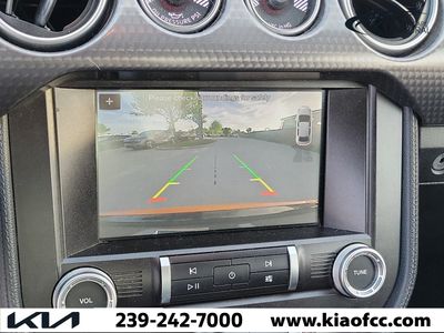 2019 Ford Mustang - Photo 21