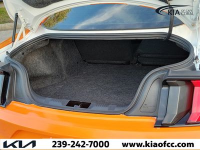 2019 Ford Mustang - Photo 12