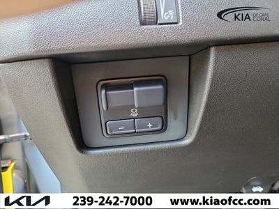 2024 Chevrolet Colorado - Photo 25