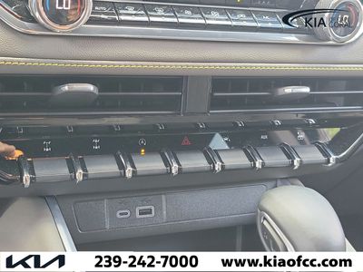 2024 Chevrolet Colorado - Photo 30