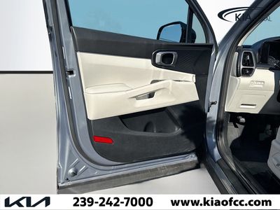 2023 Kia Sorento - Photo 21