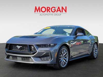 2025 Ford Mustang - Photo 3