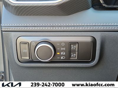 2025 Ford Mustang - Photo 23